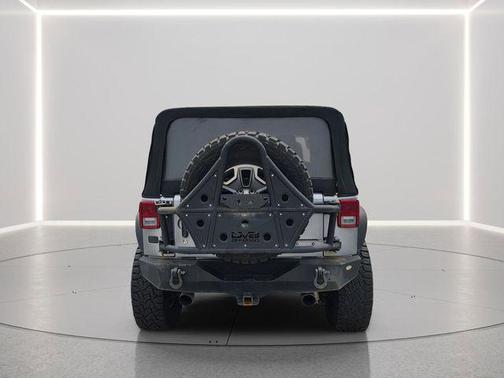 Billet Silver Metallic Clearcoat 2017 Jeep Wrangler Rubicon