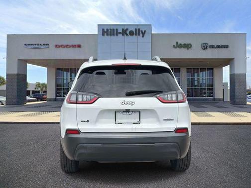 Bright White Clearcoat 2019 Jeep Cherokee Latitude