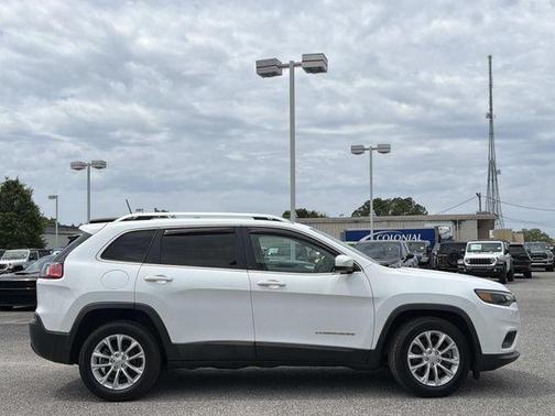 Bright White Clearcoat 2019 Jeep Cherokee Latitude