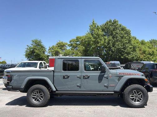 Anvil Clearcoat 2026 Jeep Gladiator Mojave X 4x4