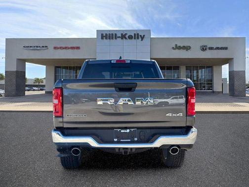 Granite Crystal Metallic Clearcoat 2026 RAM 1500 Big Horn/Lone Star