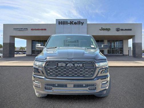 Diamond Black Crystal Pearlcoat 2026 RAM 1500 Express