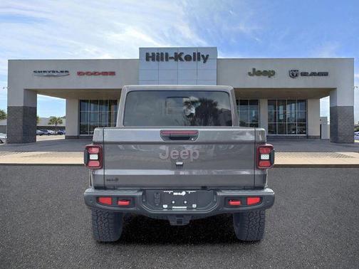 Granite Crystal Metallic Clearcoat 2026 Jeep Gladiator Rubicon
