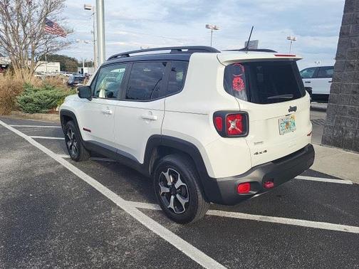 2022 Jeep Renegade Trailhawk