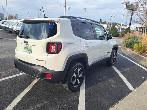 2022 Jeep Renegade Trailhawk