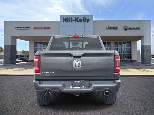 Granite Crystal Metallic Clearcoat 2019 RAM 1500 Limited