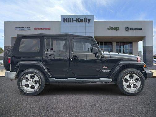 Black Clearcoat 2016 Jeep Wrangler Unlimited Sahara