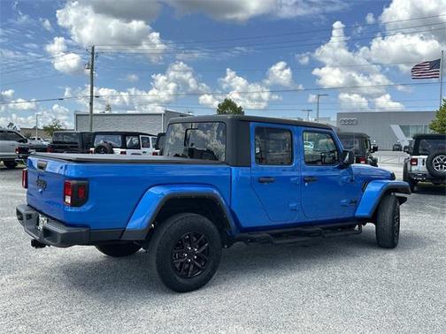 2022 Jeep Gladiator Altitude 4x4