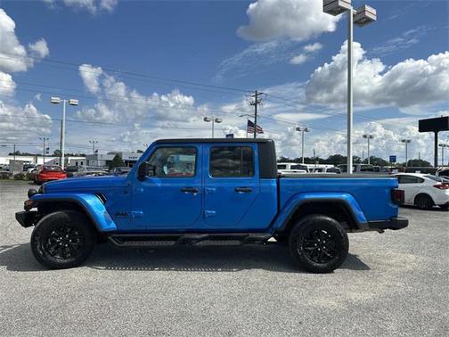 2022 Jeep Gladiator Altitude 4x4