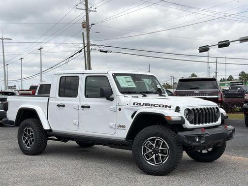 Bright White Clearcoat 2026 Jeep Gladiator Rubicon