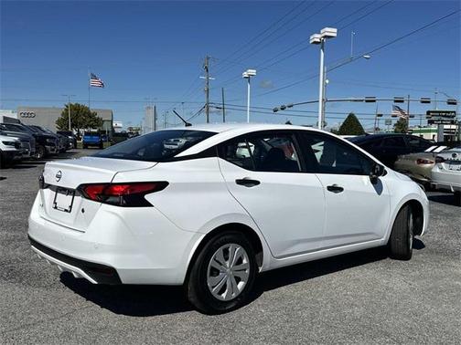 2024 Nissan Versa 1.6 S