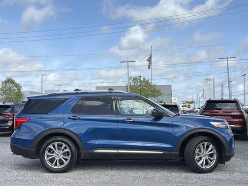 Atlas Blue Metallic 2021 Ford Explorer Limited