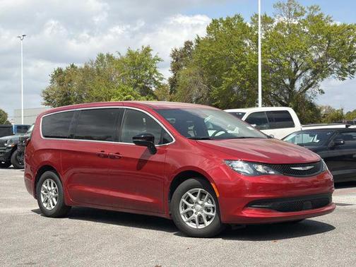 2026 Chrysler Voyager LX