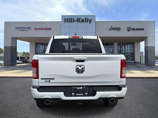 Bright White Clearcoat 2022 RAM 1500 Big Horn/Lone Star