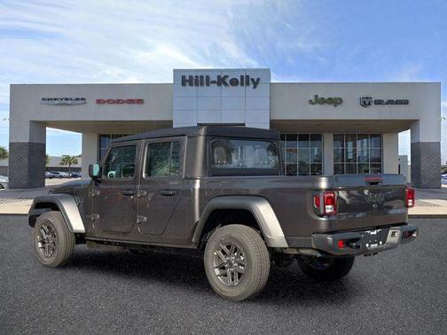 Granite Crystal Metallic Clearcoat 2026 Jeep Gladiator Sport