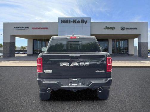 Diamond Black Crystal Pearlcoat 2026 RAM 1500 Longhorn