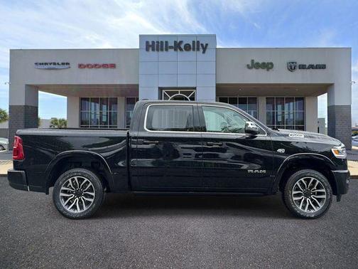 Diamond Black Crystal Pearlcoat 2026 RAM 1500 Longhorn