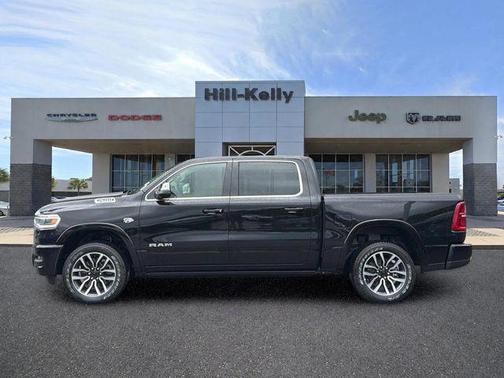 Diamond Black Crystal Pearlcoat 2026 RAM 1500 Longhorn