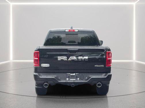Diamond Black Crystal Pearlcoat 2026 RAM 1500 Longhorn