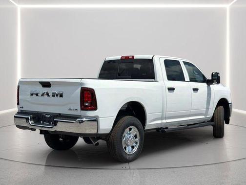 Bright White Clearcoat 2026 RAM 2500 Tradesman Crew Cab 4x4 6'4' Box