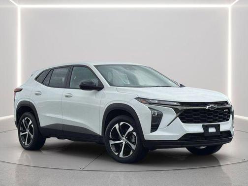 Summit White 2024 Chevrolet Trax FWD 1RS
