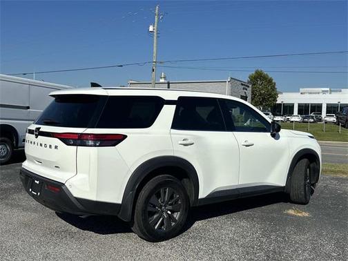 2023 Nissan Pathfinder S 4WD
