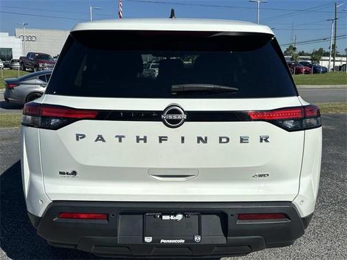 2023 Nissan Pathfinder S 4WD