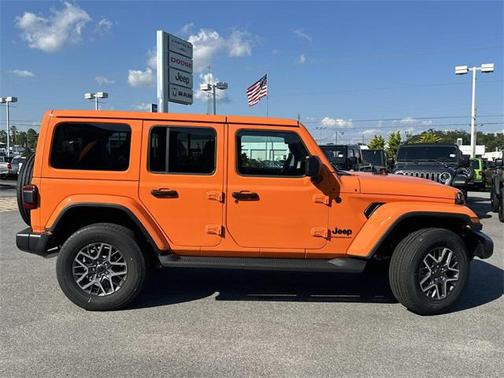 2025 Jeep Wrangler 4-Door Sahara 4x4
