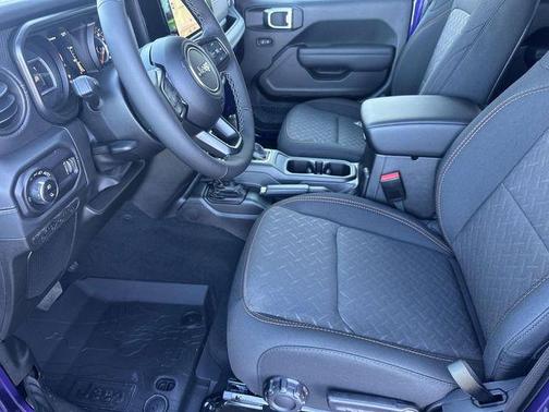 2026 Jeep Gladiator Mojave 4x4