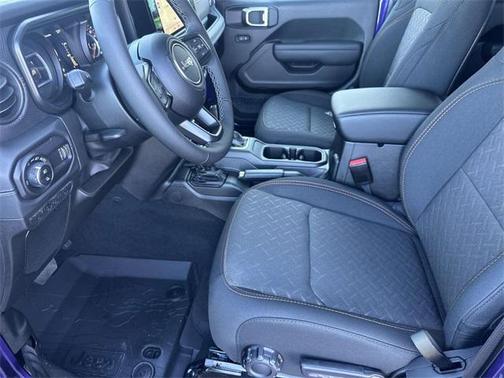 2026 Jeep Gladiator Mojave 4x4