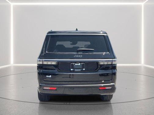High Gloss Black 2026 Jeep Grand Wagoneer L 4x4