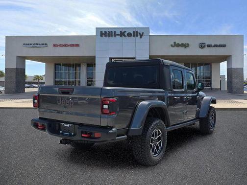 Granite Crystal Metallic Clearcoat 2026 Jeep Gladiator Rubicon