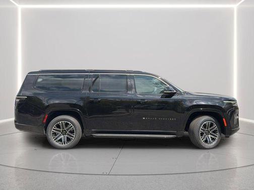 High Gloss Black 2026 Jeep Grand Wagoneer L 4x4