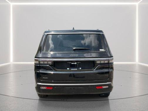 High Gloss Black 2026 Jeep Grand Wagoneer L 4x4