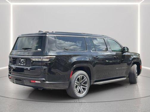 High Gloss Black 2026 Jeep Grand Wagoneer L 4x4