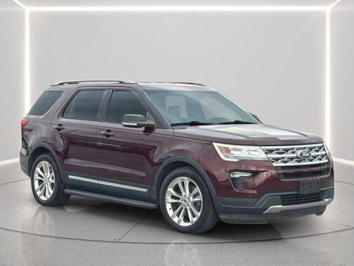 Burgundy 2018 Ford Explorer XLT