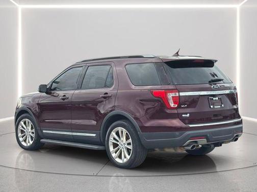 Burgundy 2018 Ford Explorer XLT