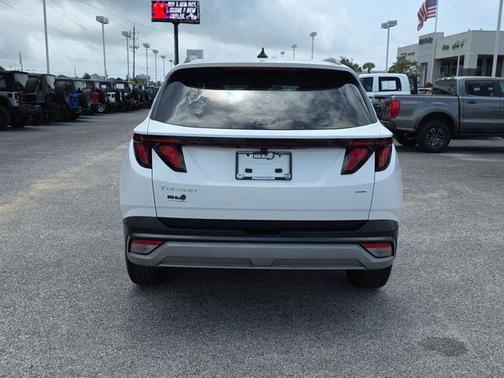 Serenity White Pearl 2025 Hyundai TUCSON SEL