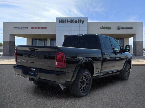 Diamond Black Crystal Pearlcoat 2026 RAM 2500 Limited Crew Cab 4x4 6'4' Box