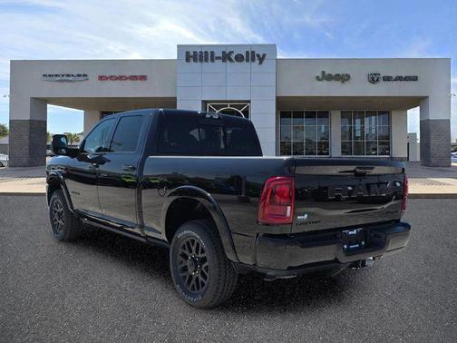 Diamond Black Crystal Pearlcoat 2026 RAM 2500 Limited Crew Cab 4x4 6'4' Box