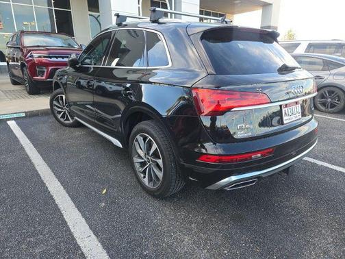 2023 Audi Q5 45 S line Premium Plus