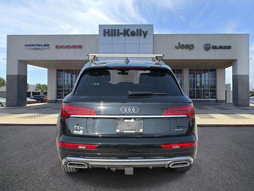Mythos Black Metallic 2023 Audi Q5 45 S line Premium Plus
