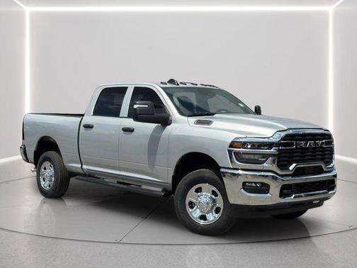 Silver Zynith 2026 RAM 2500 Tradesman Crew Cab 4x4 6'4' Box
