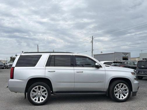 Silver Ice Metallic 2019 Chevrolet Tahoe LS
