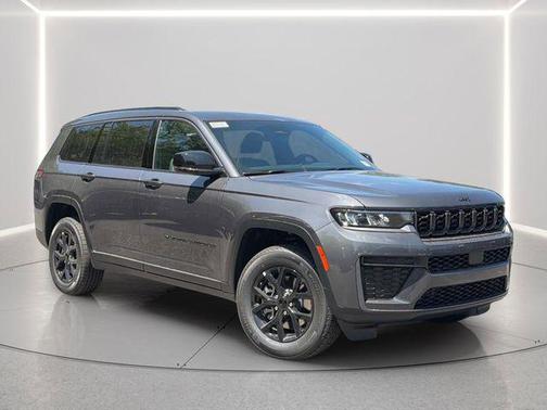Baltic Gray Metallic Clearcoat 2026 Jeep Grand Cherokee L Altitude