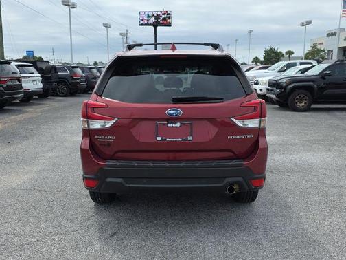 Crimson Red Pearl 2021 Subaru Forester Limited