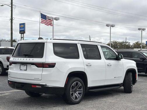 2024 Jeep Wagoneer Series II 4x2