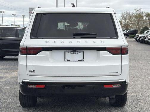 2024 Jeep Wagoneer Series II 4x2