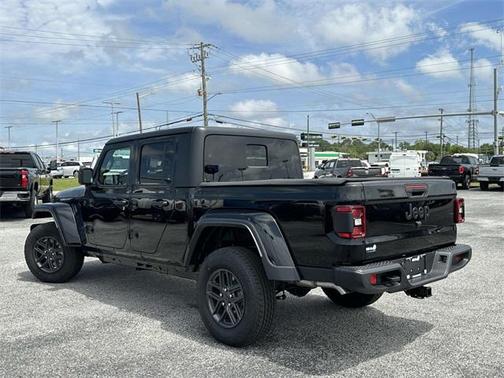 2024 Jeep Gladiator Sport S