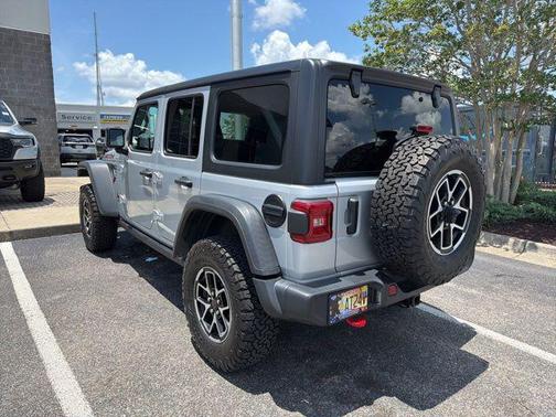 Silver Zynith Clearcoat 2024 Jeep Wrangler Rubicon
